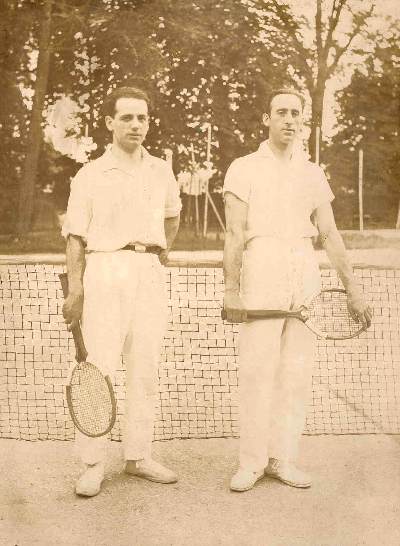 Pierre Meste et son fr�re Robert Meste, vers 1935