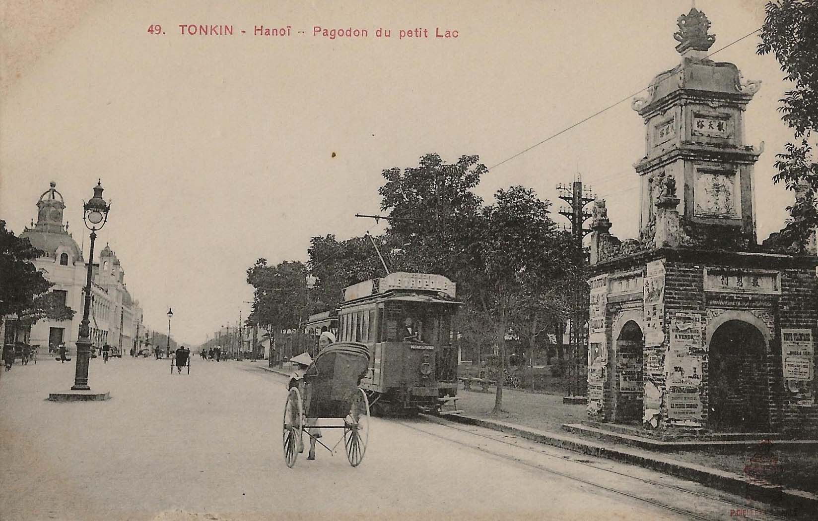 Tramway et pousse-pousse � Hano�